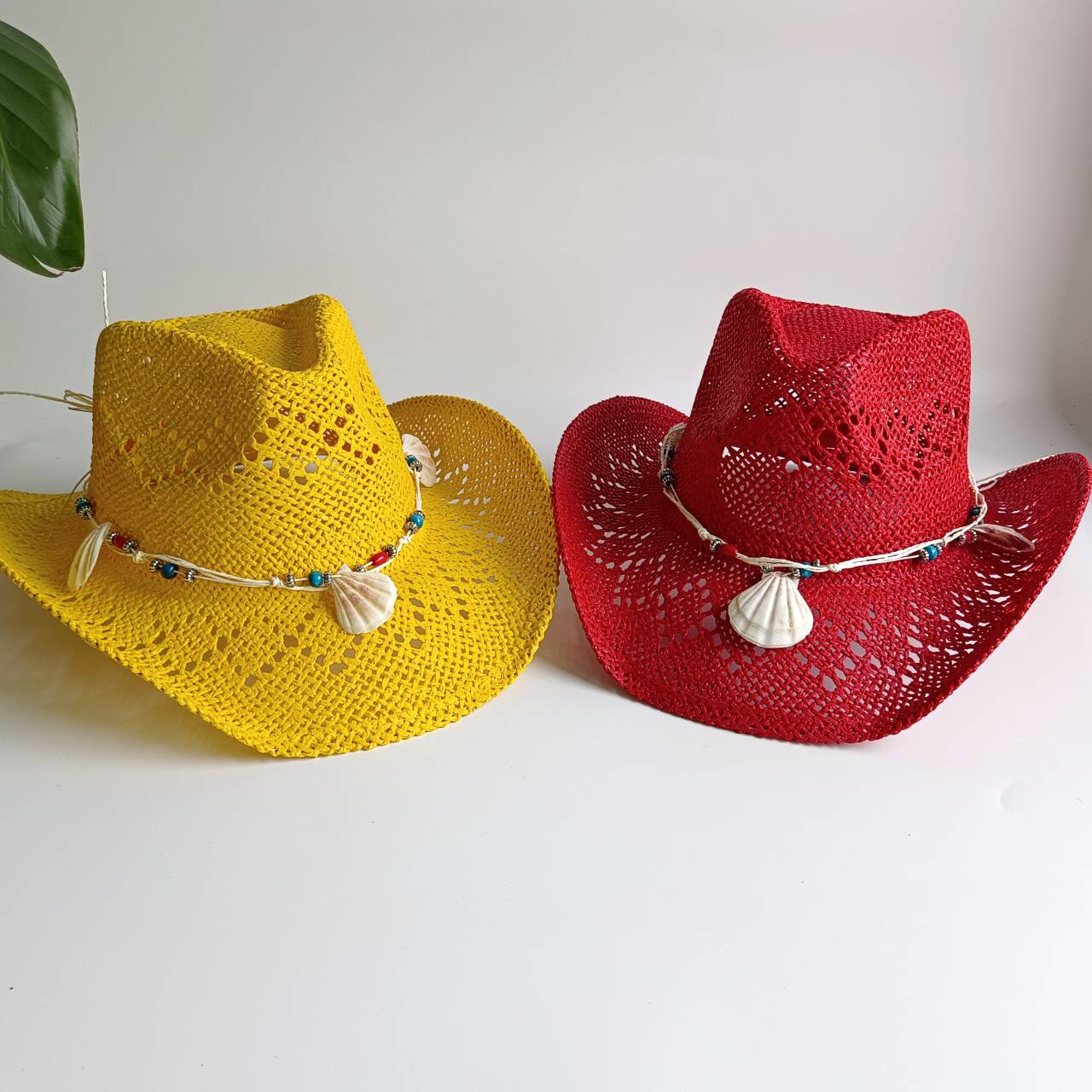 Cowboy Hat Straw - قبعات كاوبوي من القش باللون الأصفر
