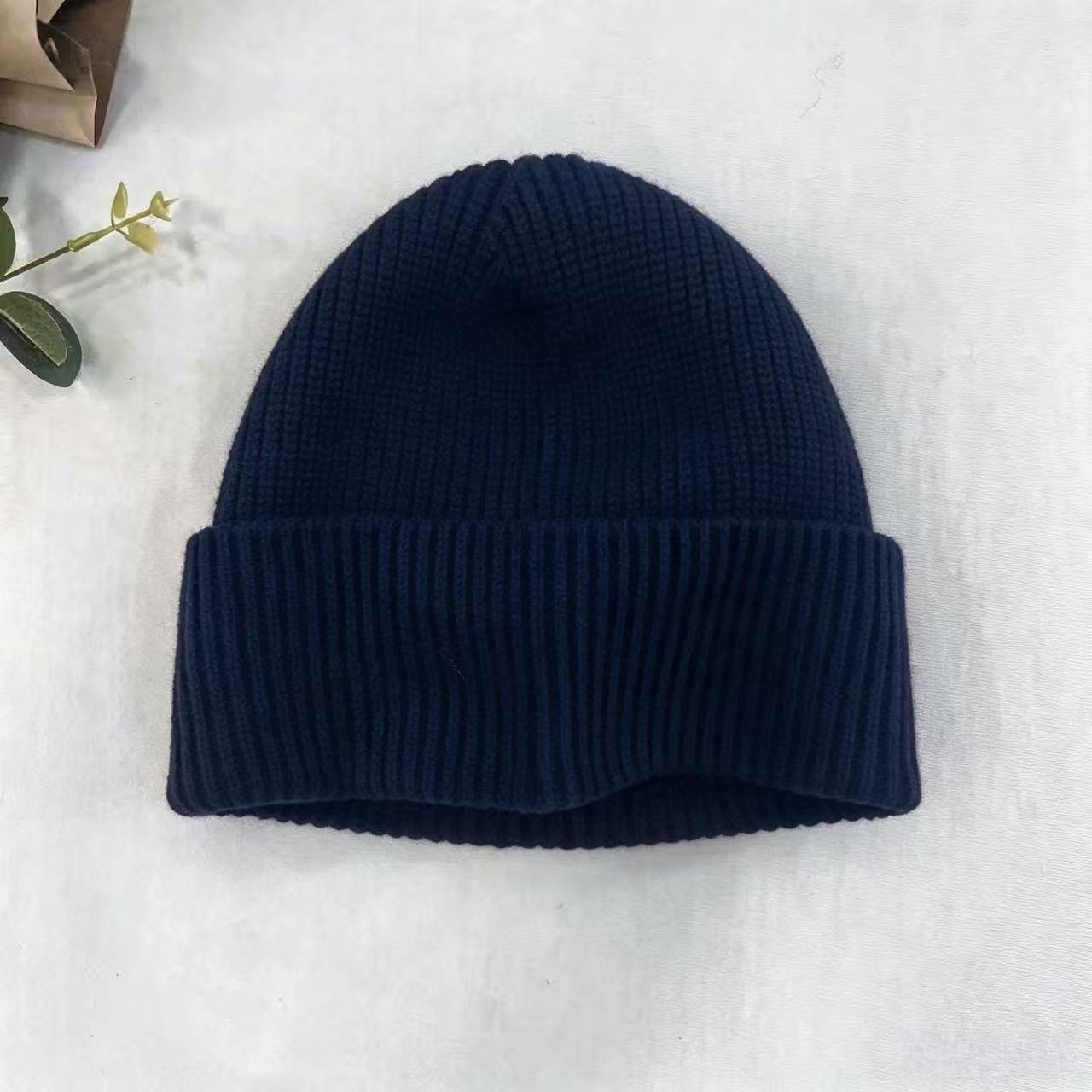قبعة بيني حرارية محبوكة مضلعة  - مراجعة Beanie Cuffed Knit وسعره