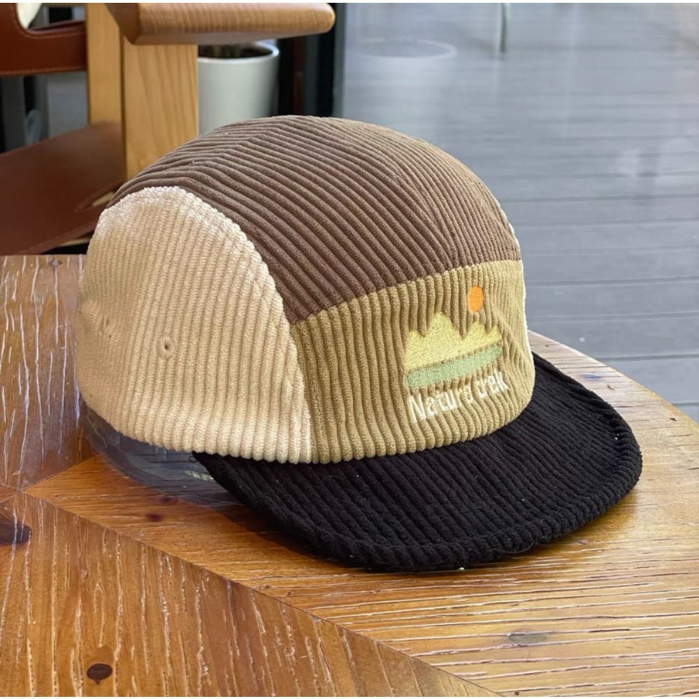 قبعة قصيرة الحافة بخمسة ألواح  - مراجعة Corduroy Cap 5 Panel وسعره
