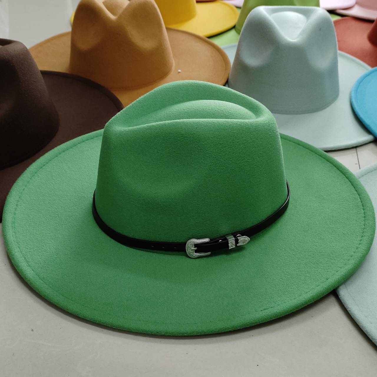 قبعة فيدورا كلاسيكية للرجال وا - مراجعة Fedora Hat Wool وسعره